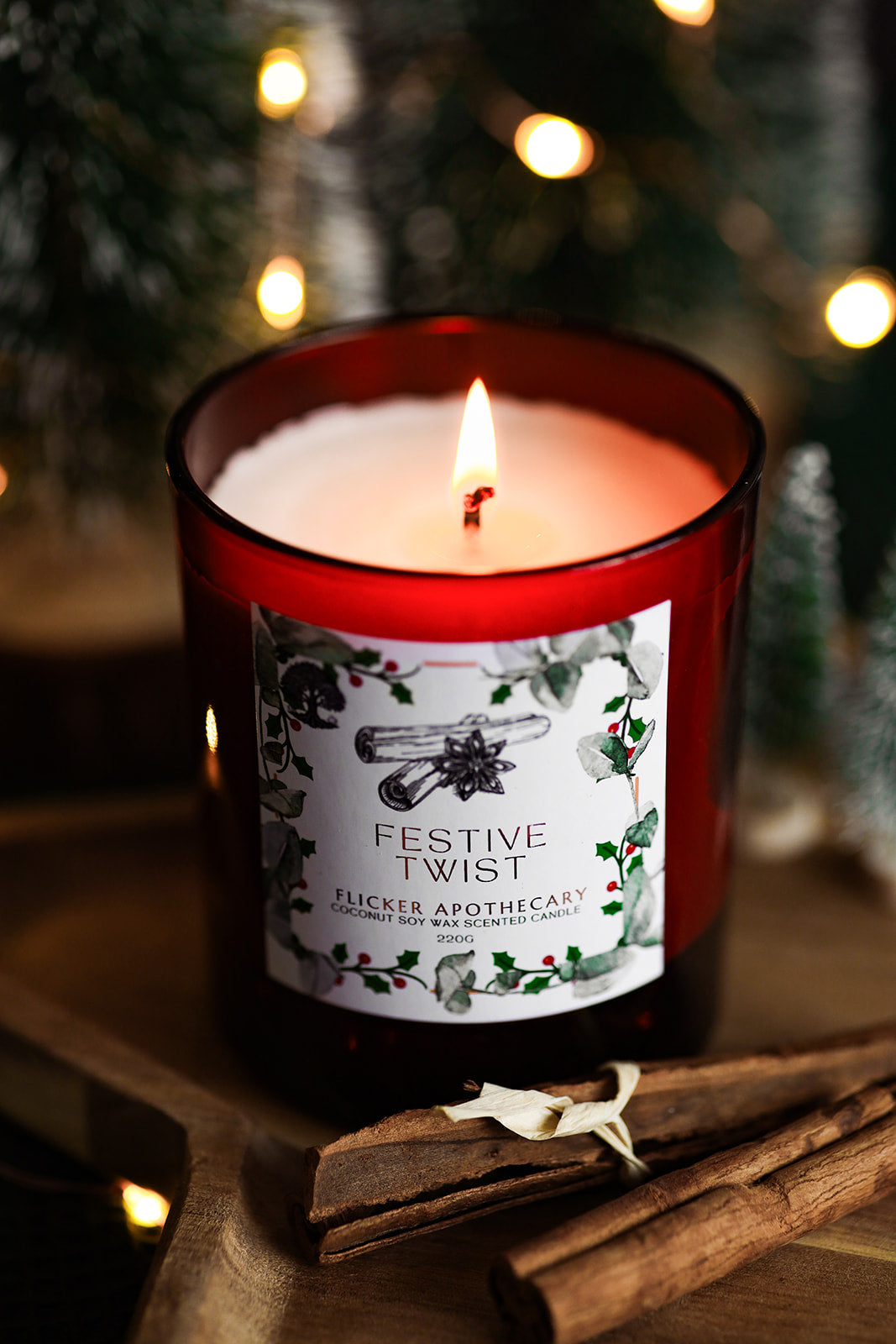 🎄 Festive Twist Candle – 220g Coconut Soy Wax | Flicker Apothecary