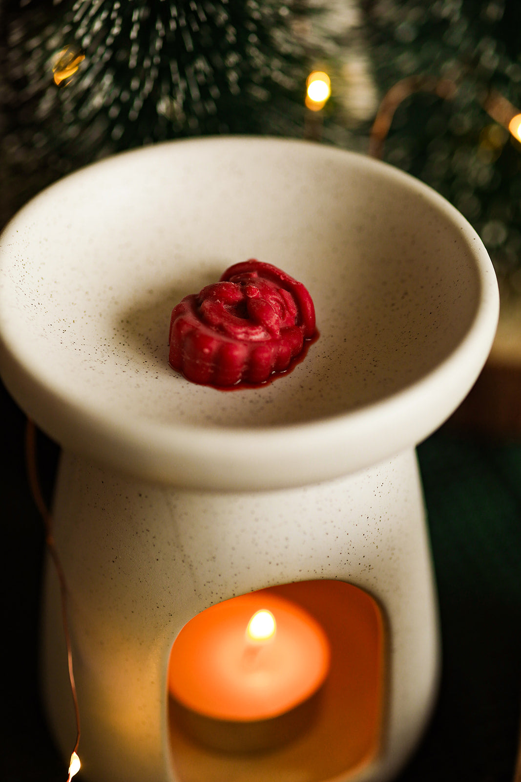 Snow Kissed Berries Wax Melt Pot – 150g Soy Wax Melts in Reusable Muslin Pouch | Winter Scent
