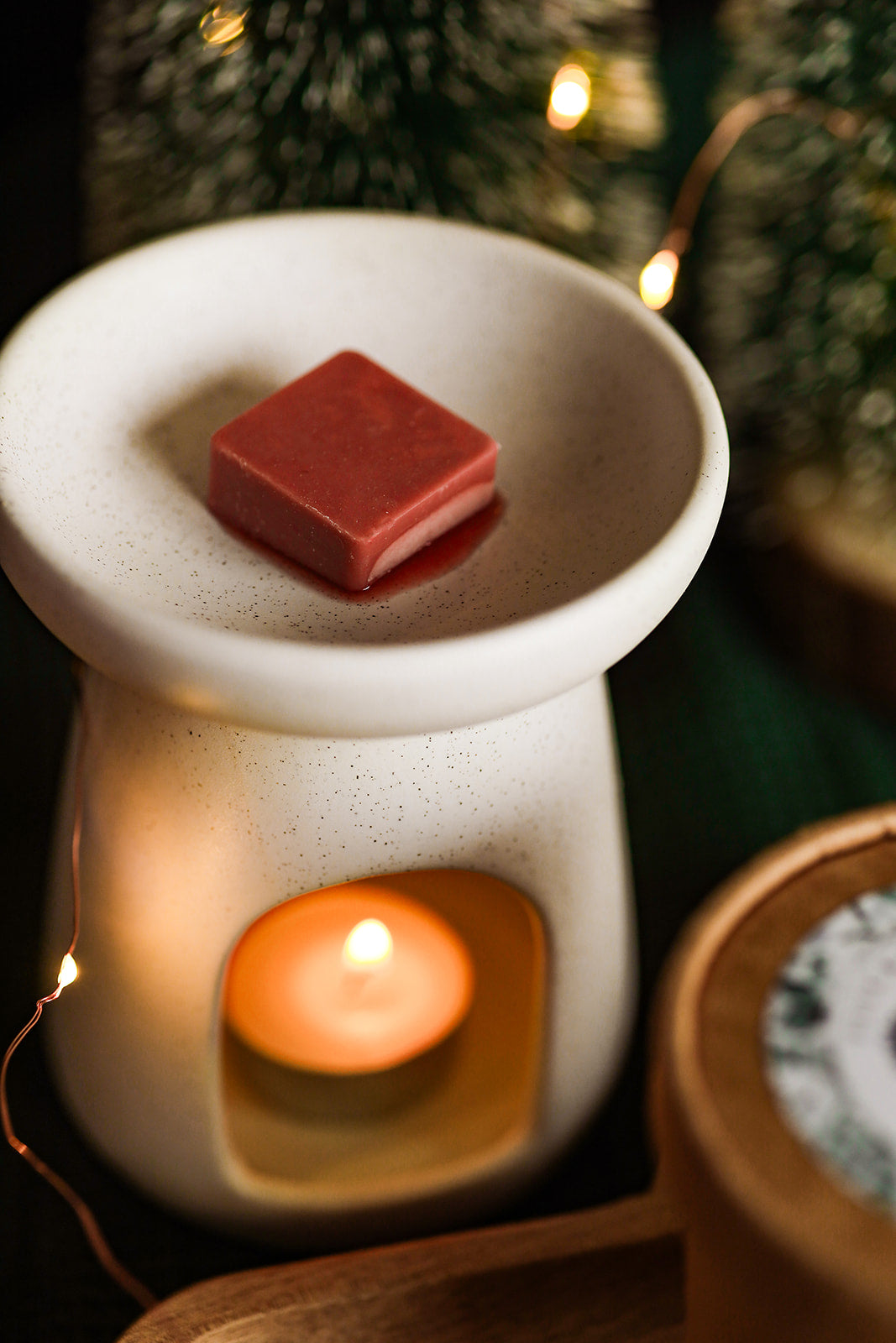Festive Twist Wax Melt Pot – 150g Soy Wax Melts in Reusable Muslin Pouch | Winter Scent
