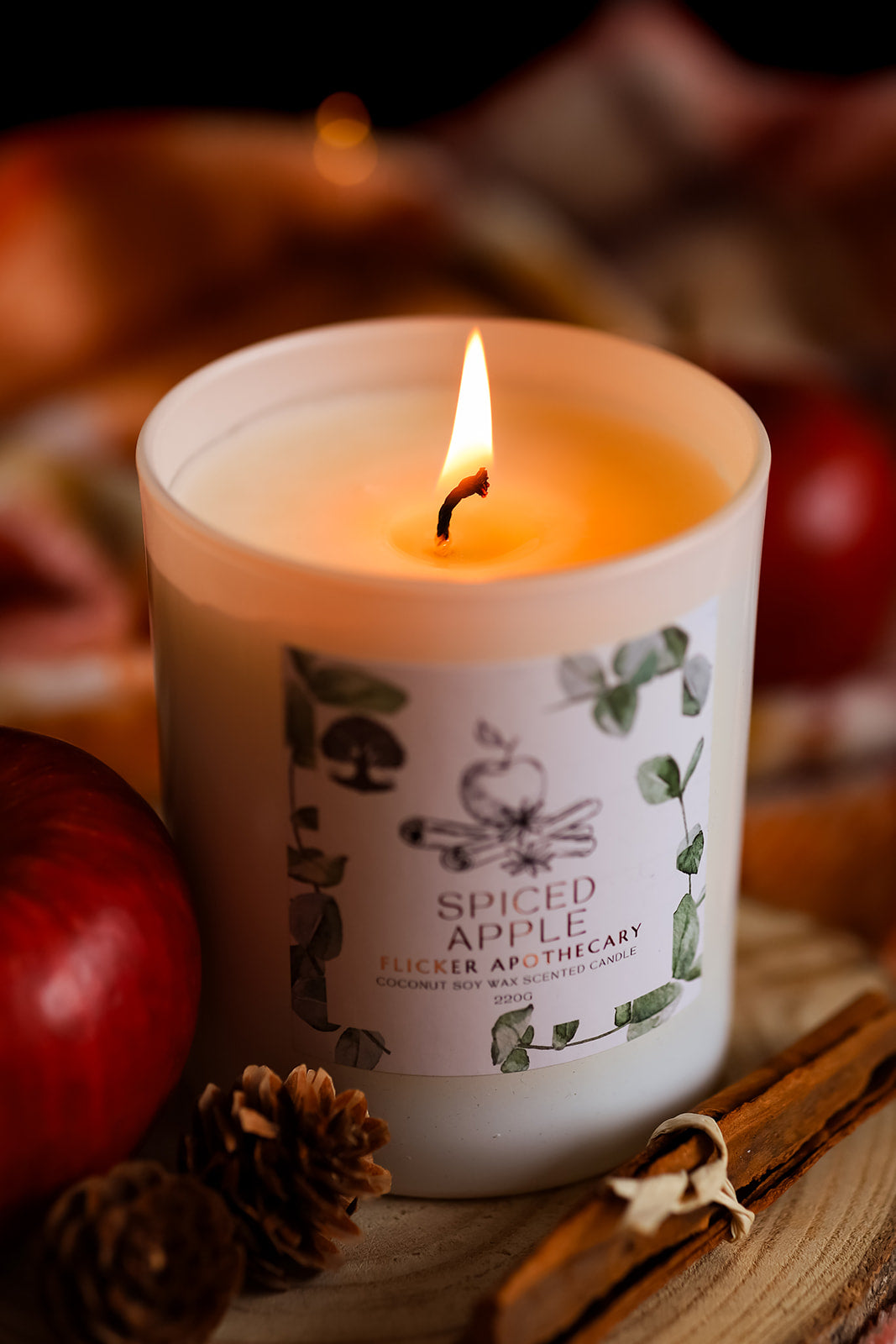 🍎 Spiced Apple Candle – 220g Coconut Soy Wax | Limited Edition | Flicker Apothecary