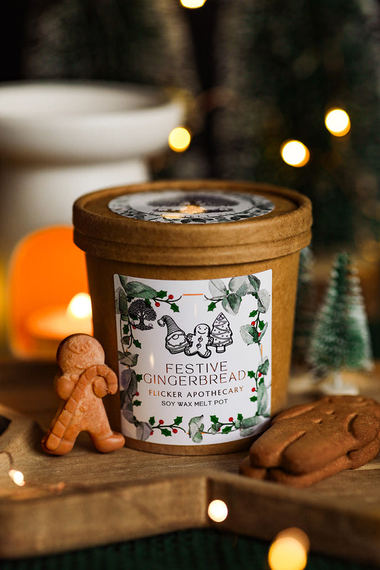 Festive Gingerbread Wax Melt Pot – 150g Soy Wax Melts in Reusable Muslin Pouch | Winter Scent